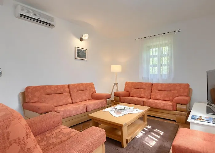 Alchemilla Vikendica