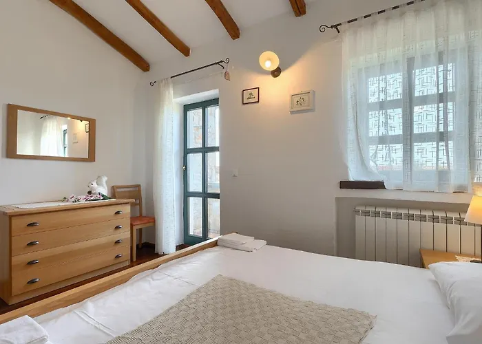 Alchemilla Vikendica