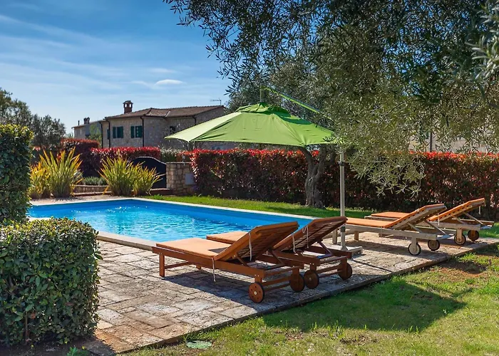 Vikendica Alchemilla